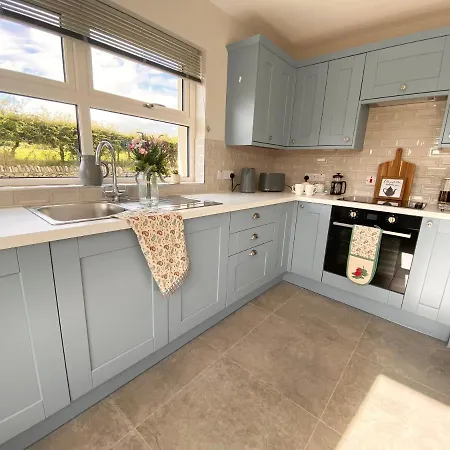 New The Gate Lodge At Dunnanew - 4 Star- Sleeps 5 Seaforde Exterior photo